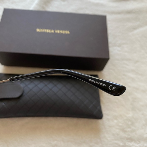 Authentic Bottega Veneta black cat eye demo eyeglasses - Picture 9 of 10